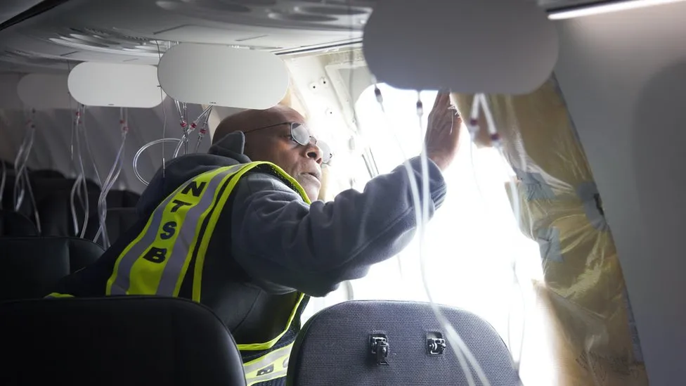 Boeing: Parafusos Faltando em Porta de 737 Max