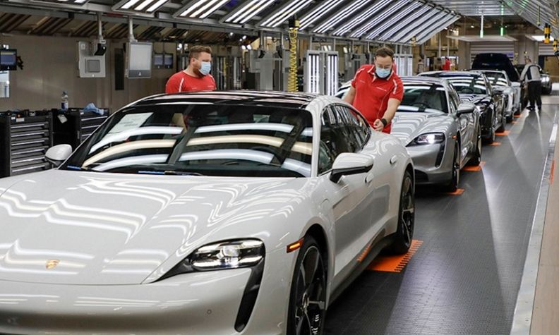 Como a guerra na Ucrânia está impactando a indústria automobilística