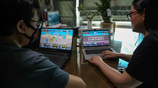 Cripto hackers roubam mais de US$ 615 milhões da rede que executa o popular jogo Axie Infinity