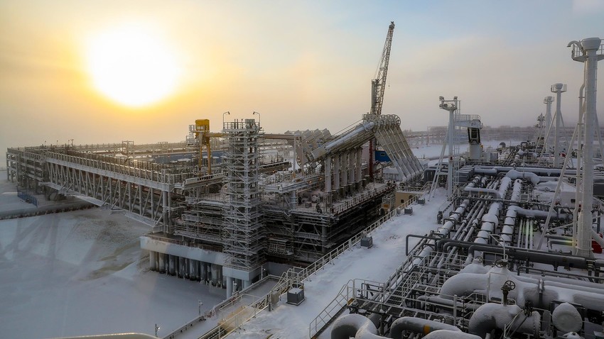 Indústria russa de petróleo e gás adere a Putin