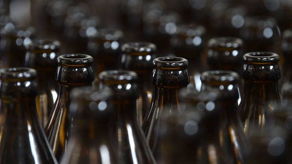 Escassez de garrafas de cerveja na Alemanha: indústria alerta para situação 'tensa'