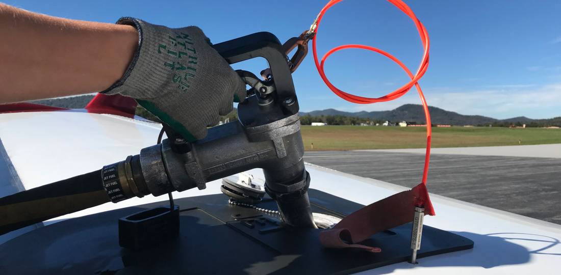 Os preços do combustível de aviação continuam a subir