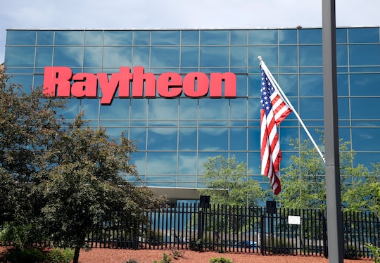 Raytheon declara que mudará sua sede para Arlington