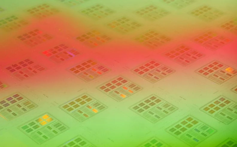 Fornecedor de microchips dos EUA construirá fábrica de US$ 1,8 bilhão em Indiana