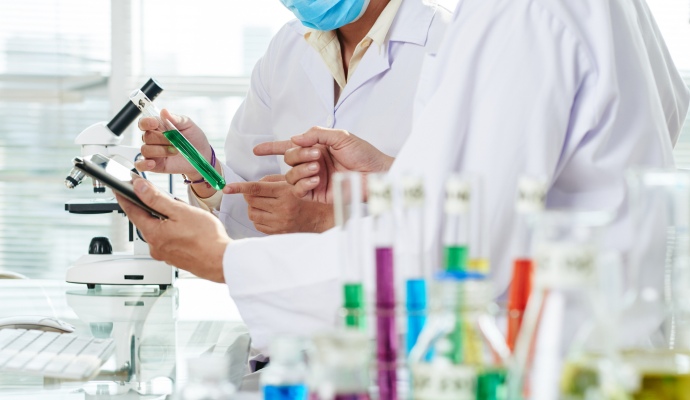 Demanda de ofertas prolifera na indústria de biotecnologia