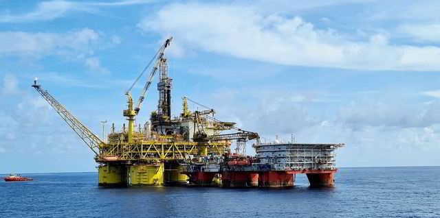 Shell dá sinal verde para projeto gigante de gás offshore da Malásia