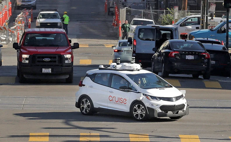 Cruise da GM expandirá serviço de robotaxi para Phoenix e Austin