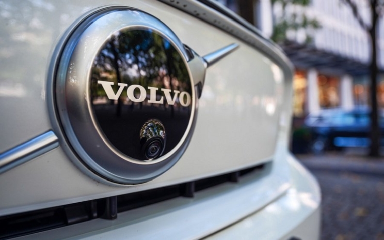 SUV elétrico da Volvo EX90 será o 'modelo mais seguro de todos os tempos'