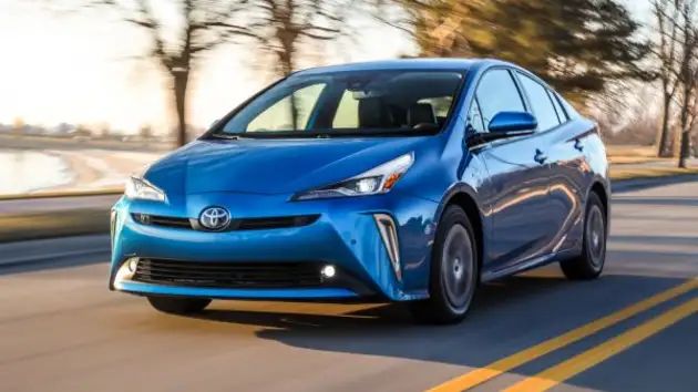 Por que a Toyota – a maior montadora do mundo – não aposta totalmente em veículos elétricos?