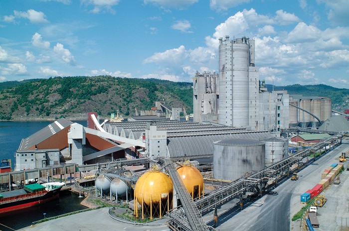Preços recordes do gás natural abalam indústria europeia