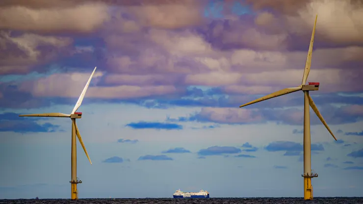 IEA diz que investimento em energia limpa pode ultrapassar US$ 2 trilhões por ano até 2030