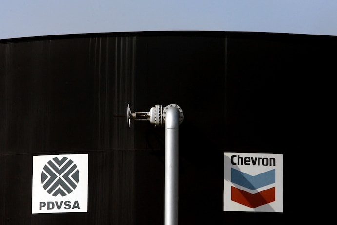 EUA concedem licença à Chevron para bombear petróleo na Venezuela