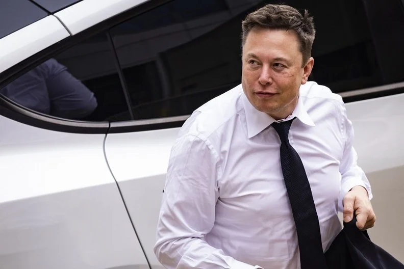 Musk diz que tomou algumas decisões da Tesla sem aprovação do conselho e defende plano de pagamento de US$ 55 bilhões