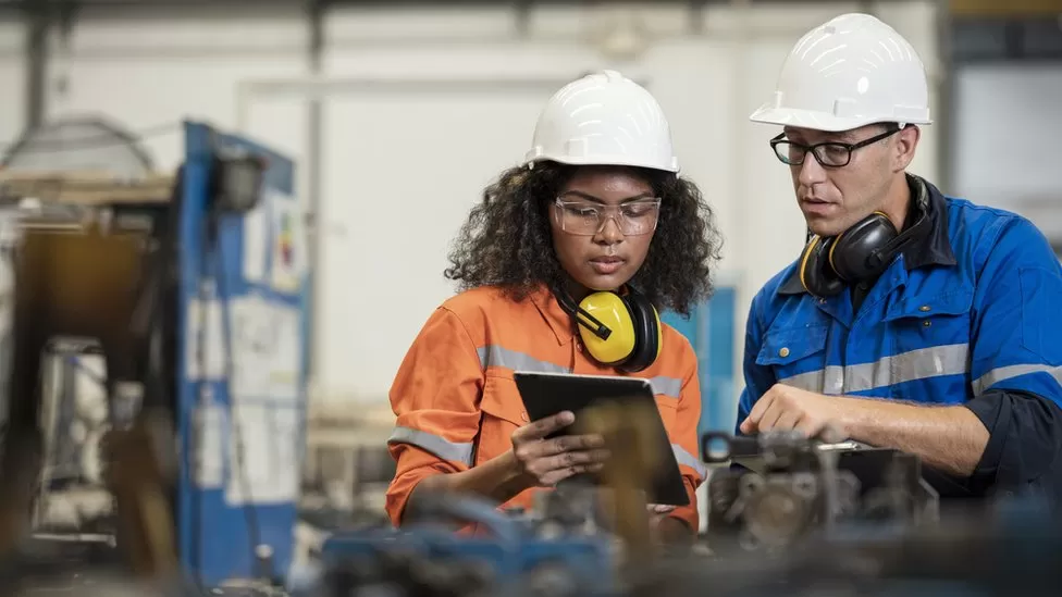 Reino Unido enfrenta a pior desaceleração de qualquer economia avançada, diz OCDE