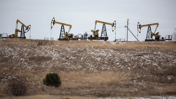 As sanções russas ao petróleo estão prestes a entrar em vigor. E elas podem atrapalhar os mercados em grande escala