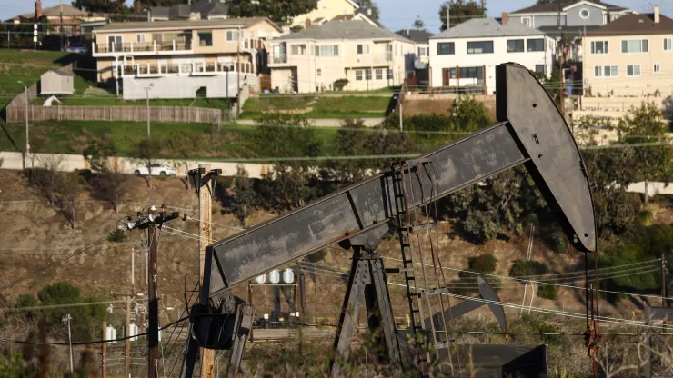 Los Angeles proíbe perfuração de petróleo e gás dentro dos limites da cidade