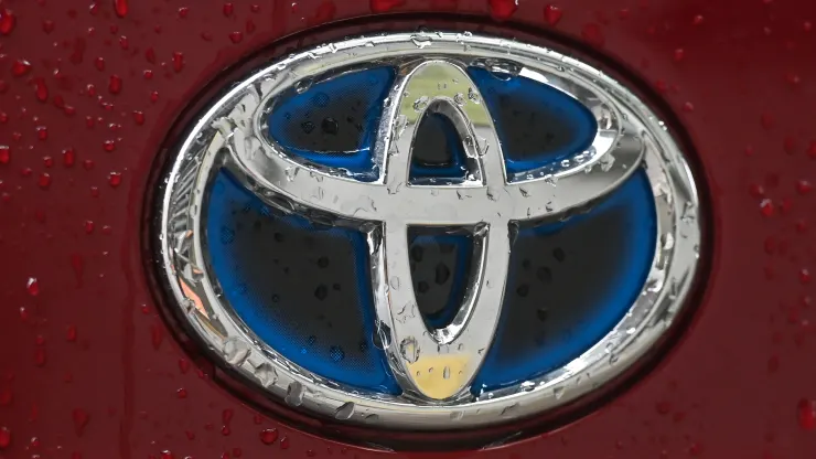 Toyota obtém financiamento para desenvolver versão de célula de combustível de hidrogênio de sua picape Hilux no Reino Unido