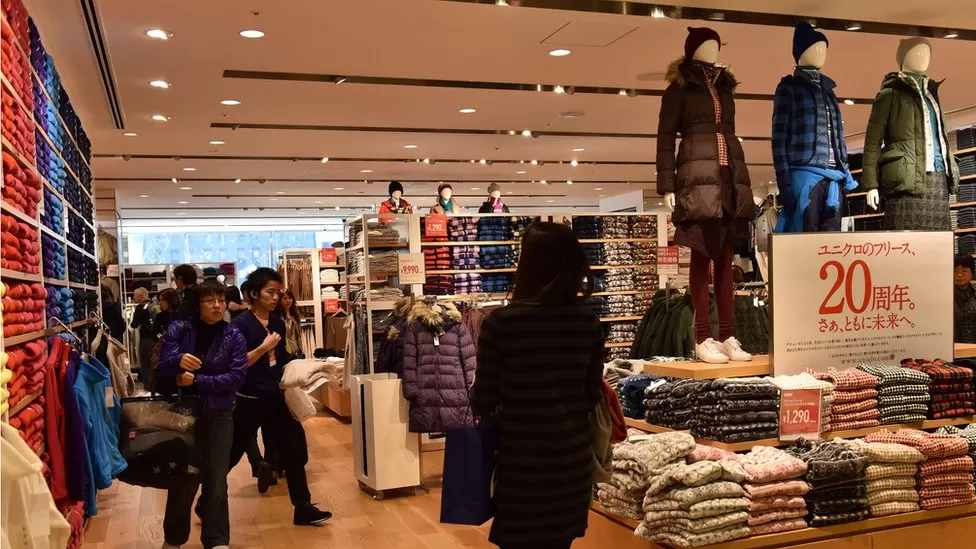 Uniqlo: gigante da moda aumentará salários no Japão em até 40%