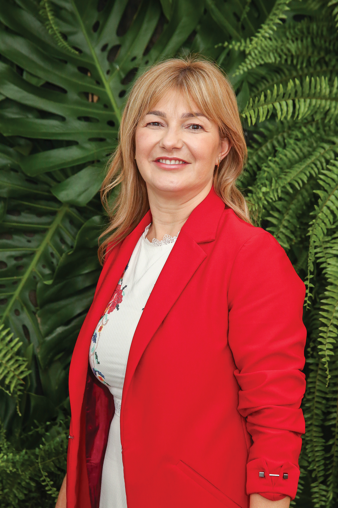 Lunelli anuncia Viviane Cecilia Lunelli como nova presidente