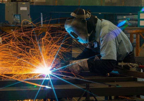 PR2 investe em nova linha de máquinas de corte a laser, no Brasil
