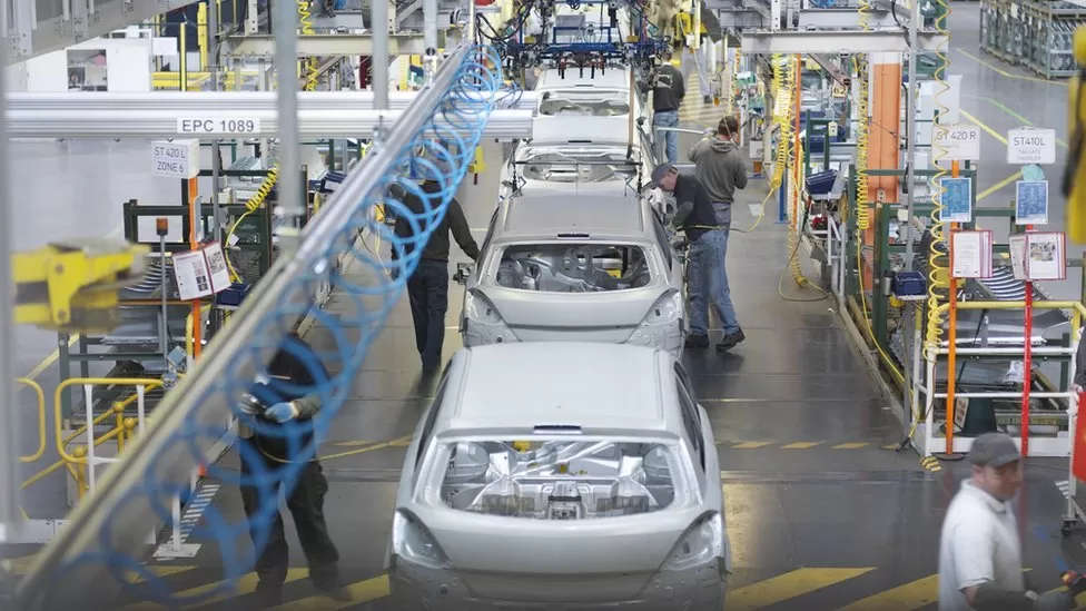 Alerta indústria automobilística do Reino Unido sob ameaça sem ajuda
