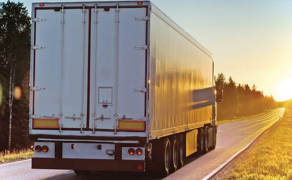Frota de empresas de logística aderem à campanha de transporte verde de mercadorias pesadas