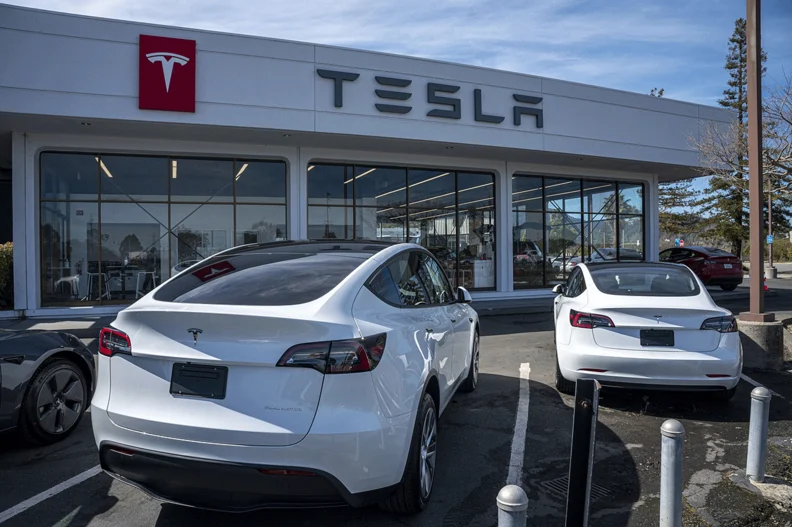 Lucros da Tesla e margem bruta caem no primeiro trimestre