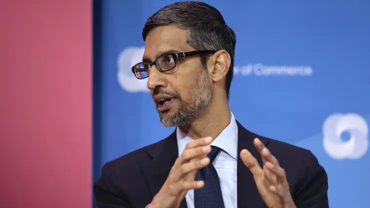 O CEO do Google, Sundar Pichai, alerta a sociedade para se preparar para o impacto da aceleração da IA, diz que ‘não cabe a uma empresa decidir’