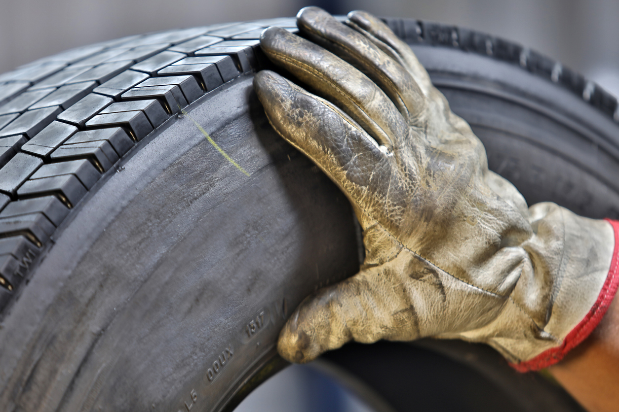 Pneus para veículos pesados da Dunlop garantem segurança e economia