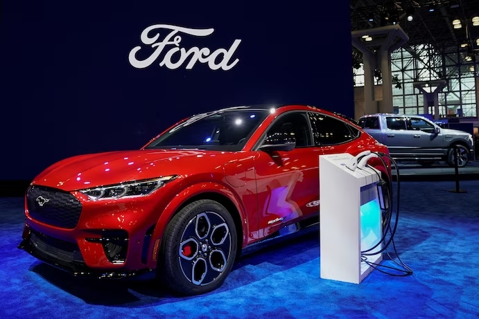 Ford EVs terá acesso à rede de carregamento da Tesla no próximo ano