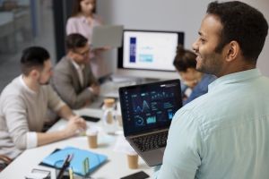 41% das empresas no Brasil utilizam inteligência artificial na jornada do consumidor