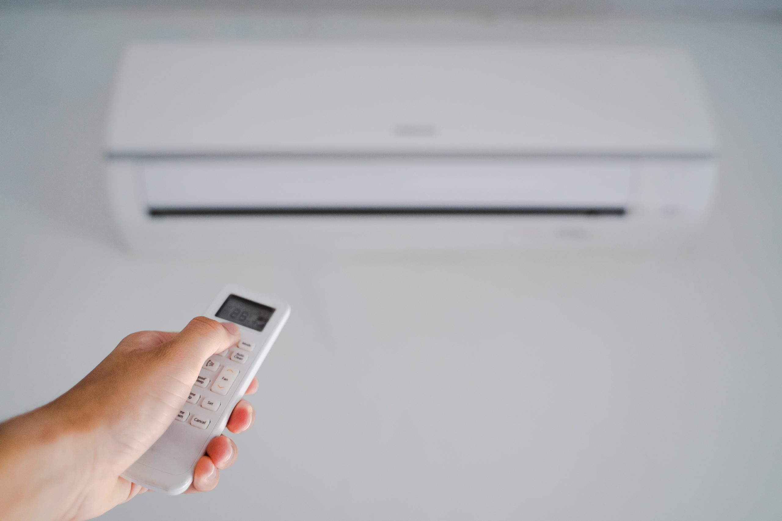 Tecnologia Inverter: conheça o aparelho de ar-condicionado que reduz o consumo de energia em até 60% comparado ao convencional