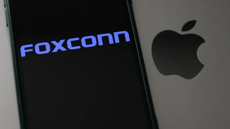 Foxconn, fabricante do iPhone, investirá US$ 600 milhões em um projeto de telefone e chip na Índia