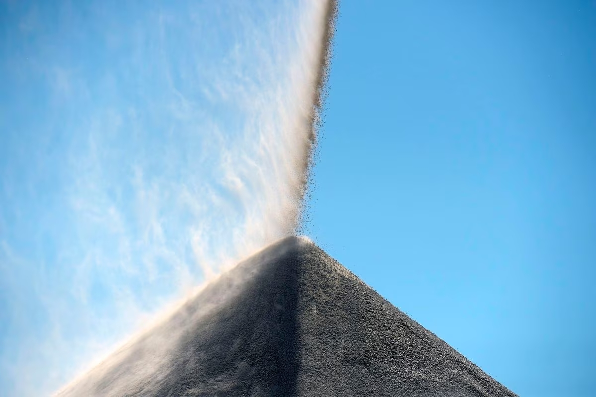 Brasil: Uma Potência em Minerais Críticos para a Transição Energética