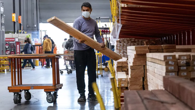 Investindo Mais em Fabricantes de Ferramentas