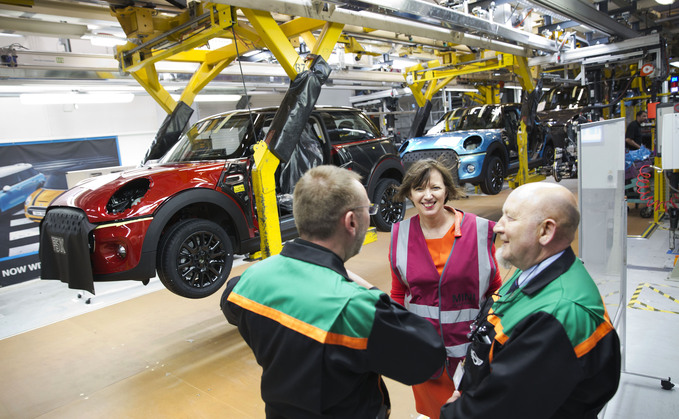 BMW confirmará planos para fabricar Mini elétrico em Oxford