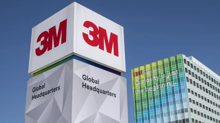 Desafios legais da 3M: Acordo bilionário em protetores auditivos e mais problemas no horizonte