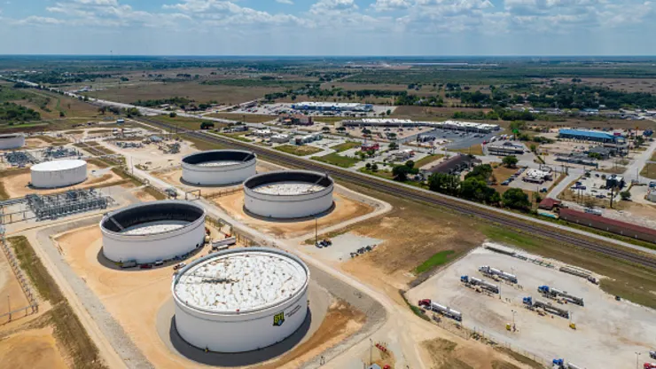 O petróleo acaba de atingir o seu nível mais alto do ano – e alguns analistas esperam um retorno para US$ 100 antes de 2024