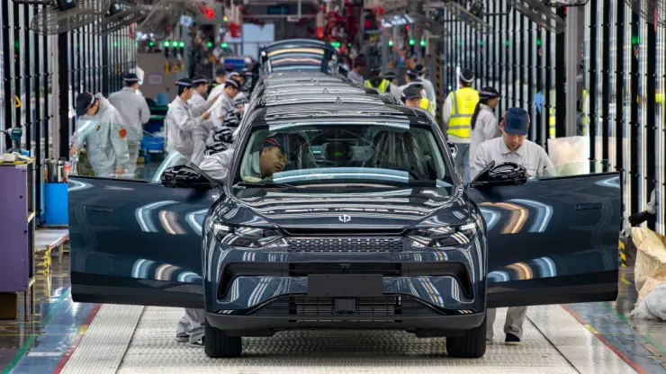 Protecionismo na União Europeia: Investigação sobre subsídios chineses em veículos elétricos gera tensão