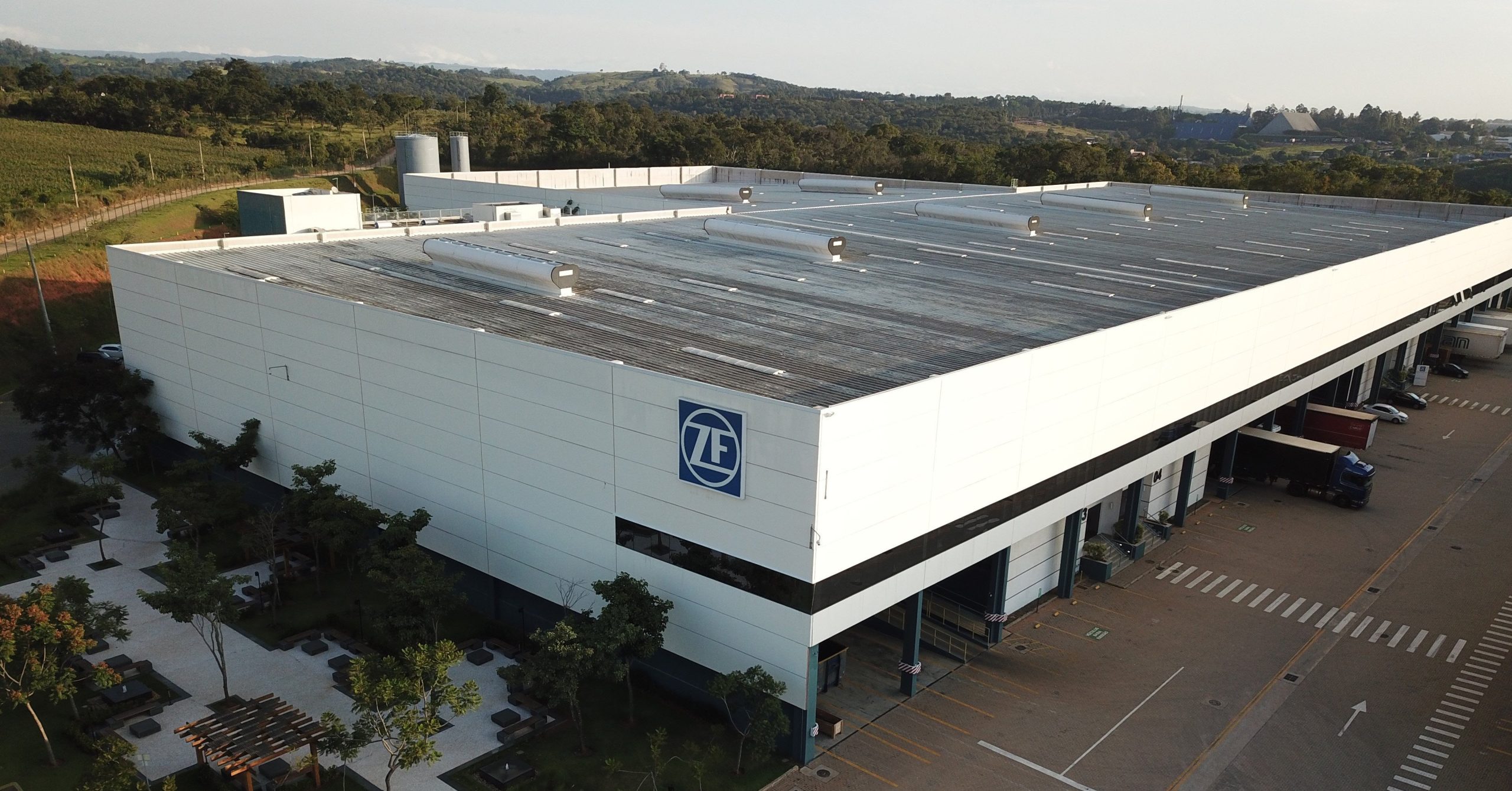 ZF é finalista do Prêmio AutoData 2023 na categoria "Melhor Sistemista"