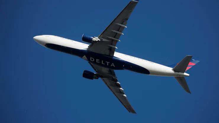 Lucro da Delta Air Lines salta quase 60% após verão forte