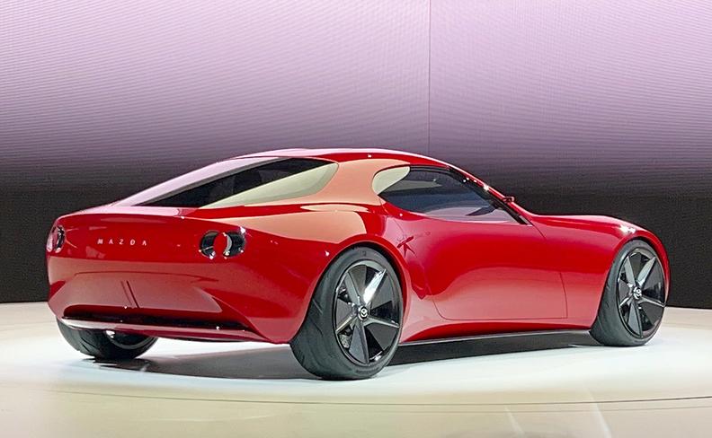 Mazda lança híbrido de motor rotativo no conceito MX-5 Miata superaquecido