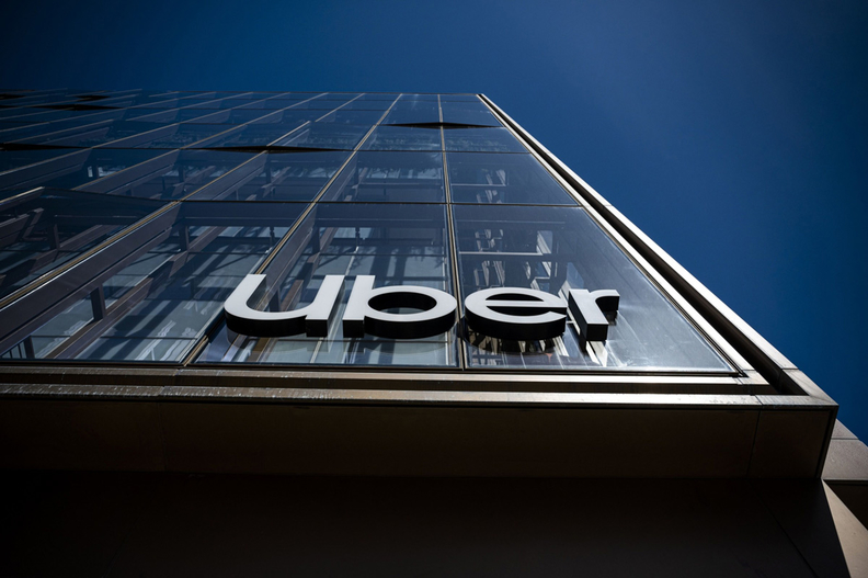 Lucros e reservas da Uber sinalizam demanda robusta por viagens