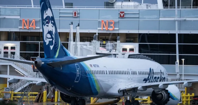 Incidente com Boeing causa prejuízo à Alaska Airlines