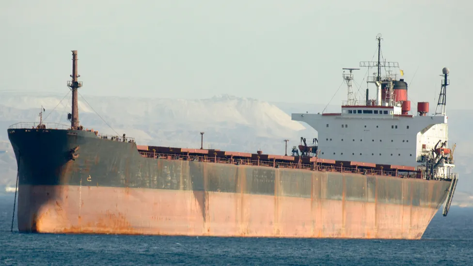 Preços do petróleo sobem com ataques EUA-Reino Unido por causa dos ataques no Mar Vermelho