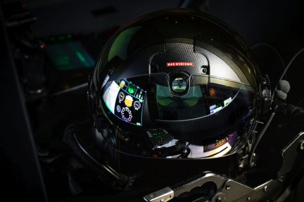 PTC e BAE Systems Desenvolvem Capacete de Piloto de Caça de Última Geração