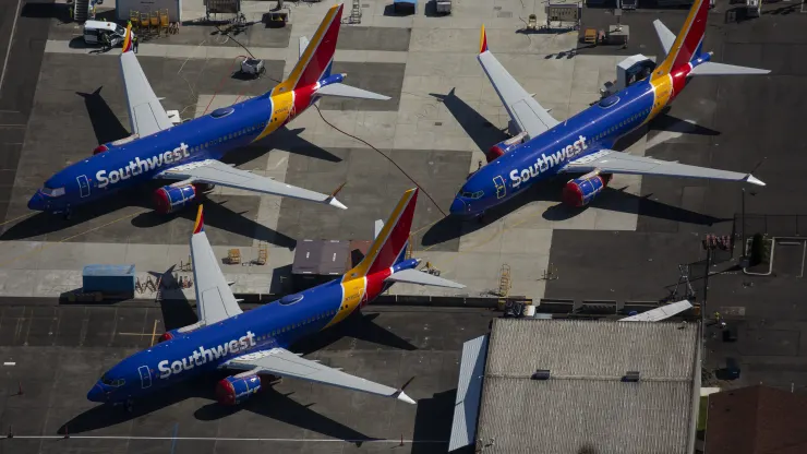 Southwest Airlines Reavalia Projeções