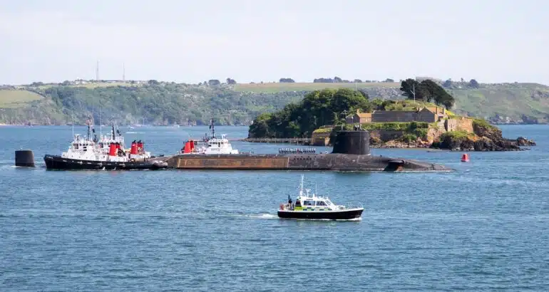 Babcock Recebe Contrato para Modernização do Submarino HMS Victorious do Reino Unido