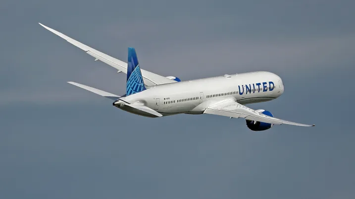 United Pede Licença Não Remunerada a Pilotos Devido a Atrasos da Boeing