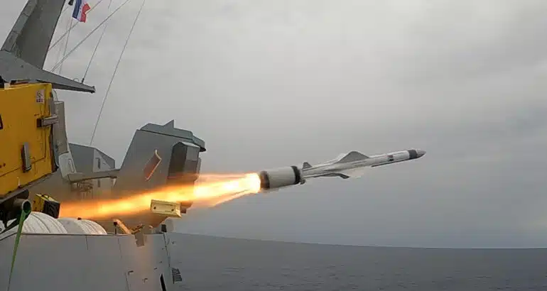 França Aprimora Defesa Naval com Novos Mísseis Antinavio Exocet MM40 B3c